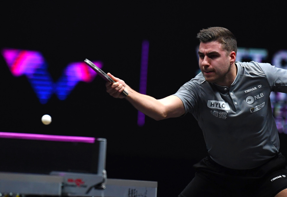 一连串令人 一连串令人